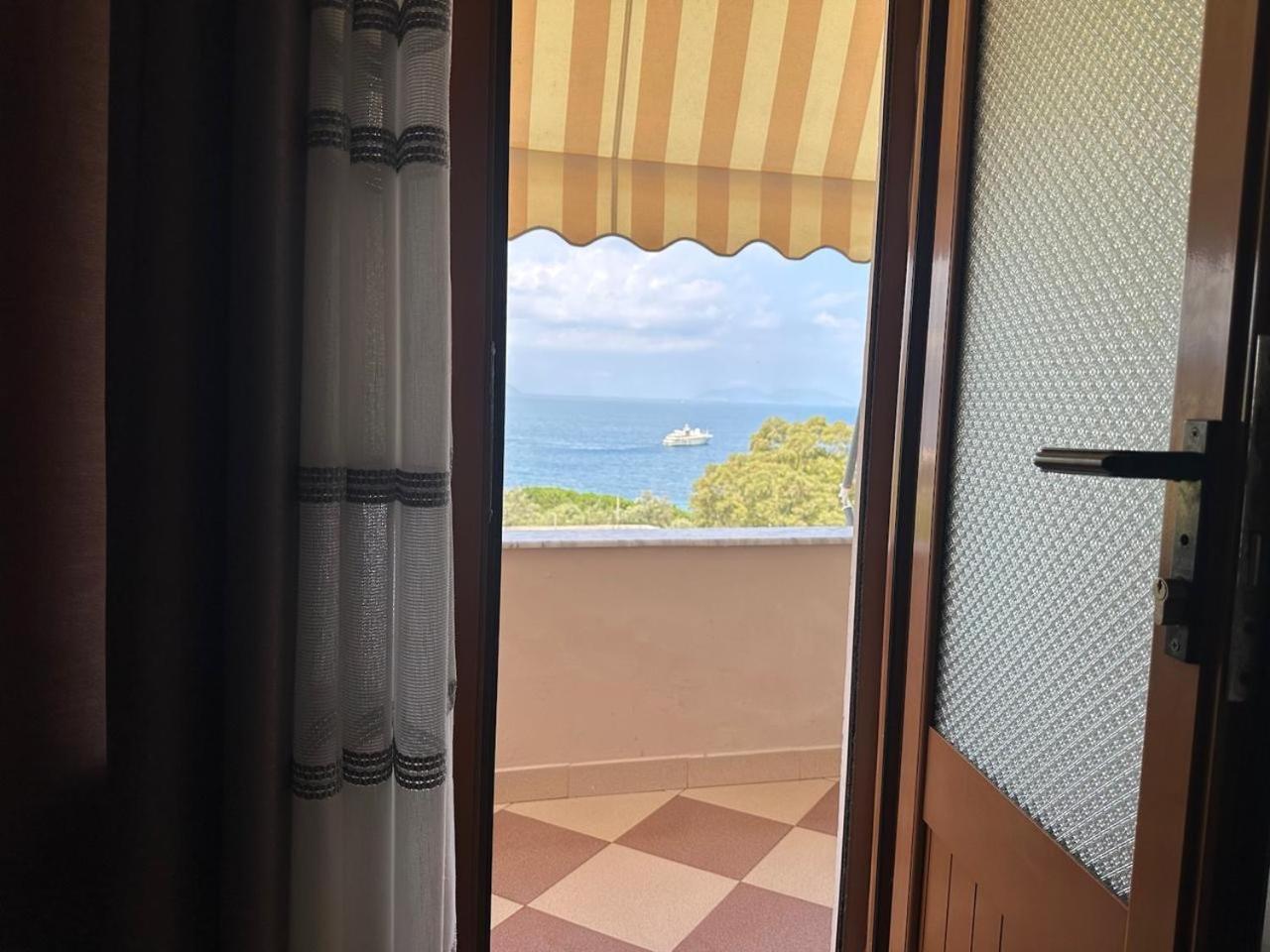 Hostel Eid Mar Vlorë Exterior foto